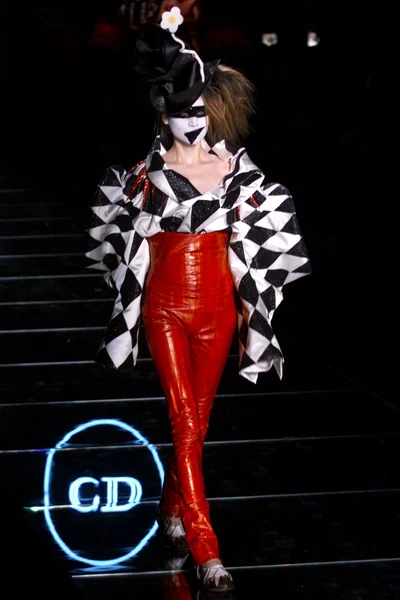 Look 33